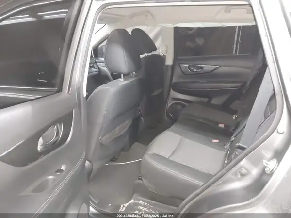 KNMAT2MV1KP555367 2019 NISSAN ROGUE - Image 8