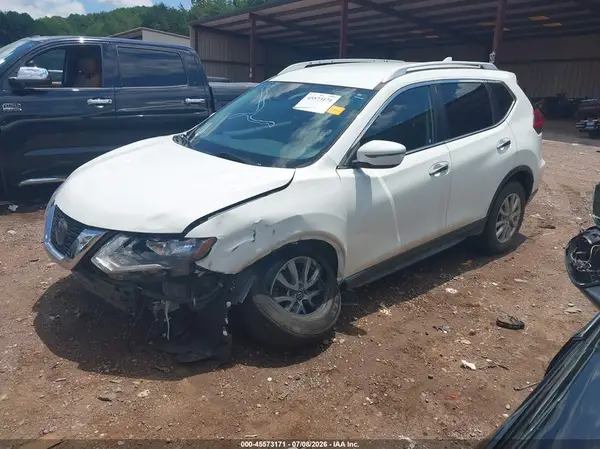 KNMAT2MV1LP505120 2020 NISSAN ROGUE - Image 2