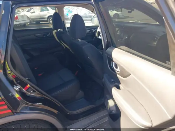KNMAT2MV1LP516005 2020 NISSAN ROGUE - Image 3