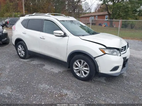 KNMAT2MV2GP607158 2016 NISSAN ROGUE - Image 1