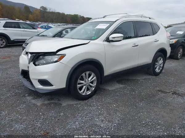 KNMAT2MV2GP607158 2016 NISSAN ROGUE - Image 2