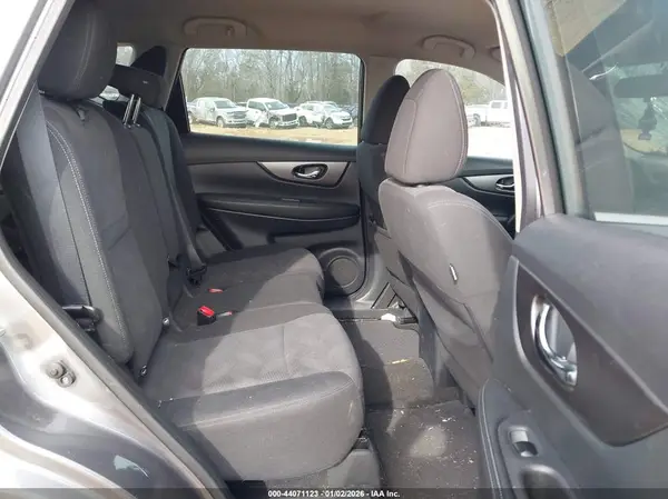 KNMAT2MV2GP613784 2016 NISSAN ROGUE - Image 8