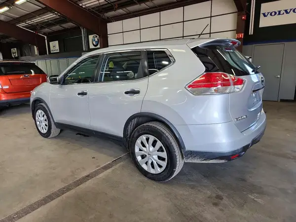 KNMAT2MV2GP619018 2016 NISSAN ROGUE - Image 2