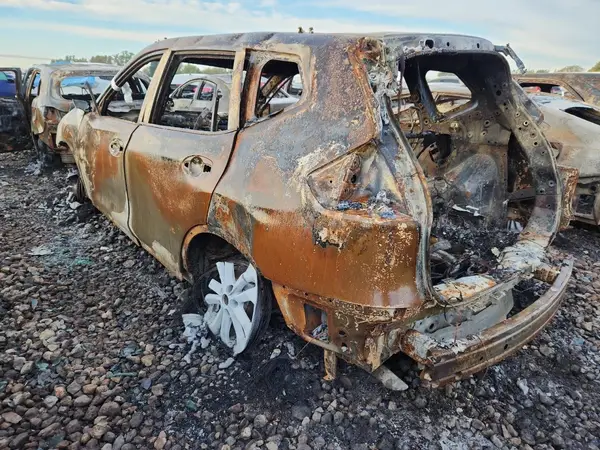 KNMAT2MV2GP623053 2016 NISSAN ROGUE - Image 2