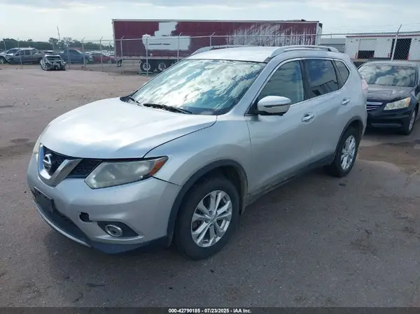 KNMAT2MV2GP628110 2016 NISSAN ROGUE - Image 2