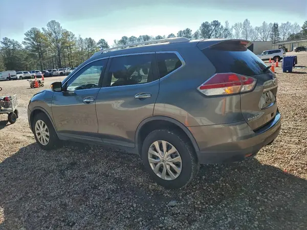 KNMAT2MV2GP635588 2016 NISSAN ROGUE - Image 2