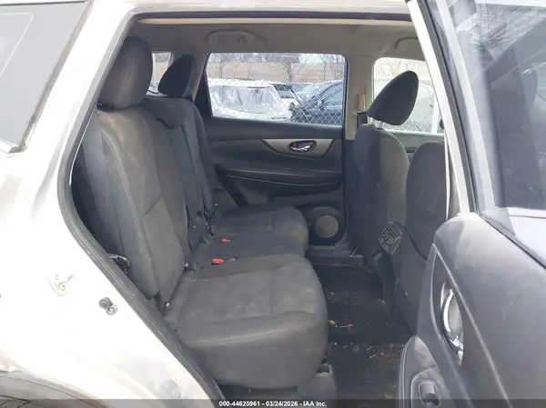 KNMAT2MV2GP640967 2016 NISSAN ROGUE - Image 8