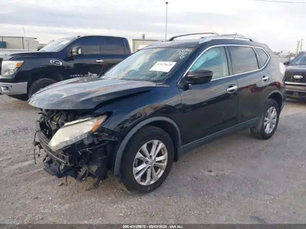 KNMAT2MV2GP642637 2016 NISSAN ROGUE - Image 2