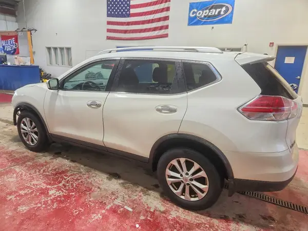 KNMAT2MV2GP654674 2016 NISSAN ROGUE - Image 2