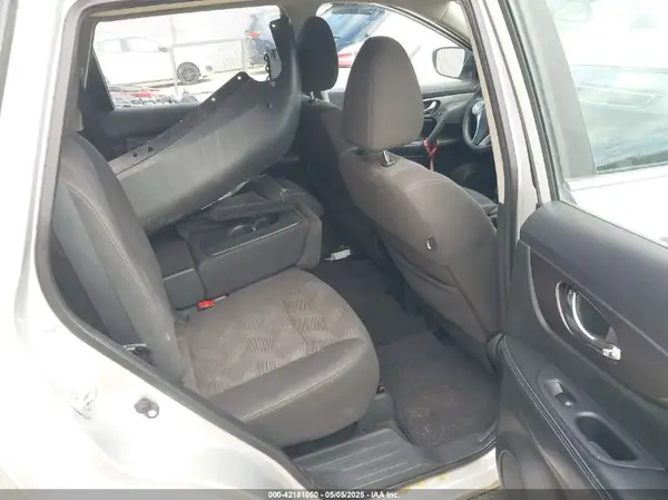 KNMAT2MV2GP657946 2016 NISSAN ROGUE - Image 8