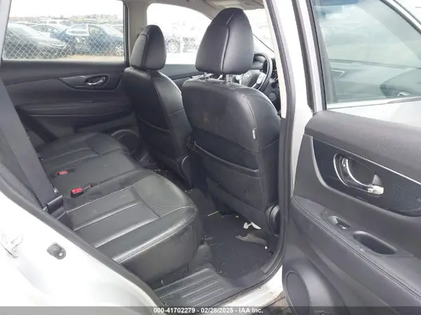 KNMAT2MV2GP669272 2016 NISSAN ROGUE - Image 8