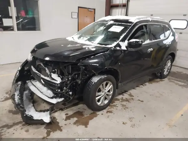 KNMAT2MV2GP671457 2016 NISSAN ROGUE - Image 2