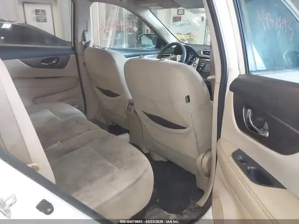 KNMAT2MV2GP672429 2016 NISSAN ROGUE - Image 8