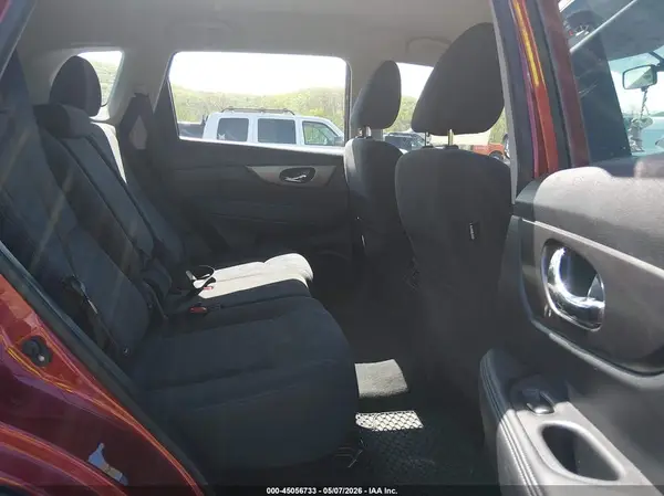 KNMAT2MV2GP675587 2016 NISSAN ROGUE - Image 8