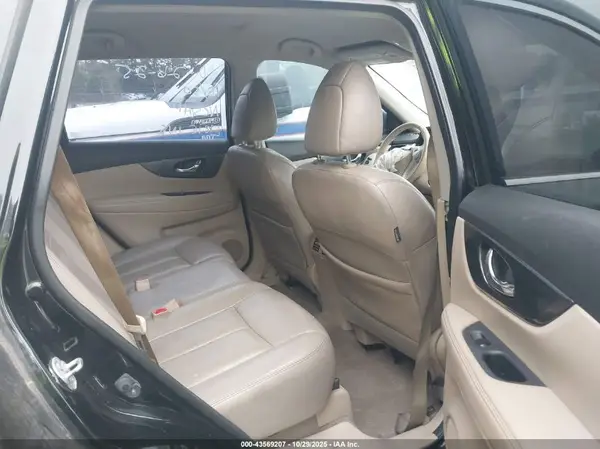 KNMAT2MV2GP675900 2016 NISSAN ROGUE - Image 8
