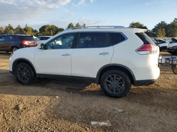 KNMAT2MV2GP679493 2016 NISSAN ROGUE - Image 2