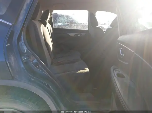 KNMAT2MV2GP696679 2016 NISSAN ROGUE - Image 8