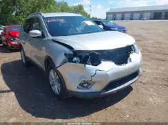 KNMAT2MV2GP719118 2016 NISSAN ROGUE
