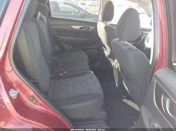 KNMAT2MV2GP727199 2016 NISSAN ROGUE - Image 8