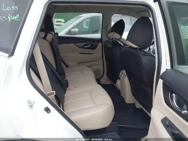 KNMAT2MV2GP728238 2016 NISSAN ROGUE - Image 8