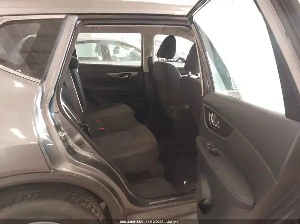 KNMAT2MV2GP730748 2016 NISSAN ROGUE - Image 8