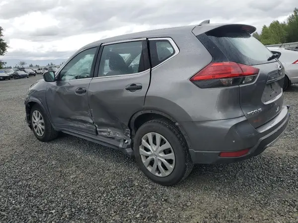 KNMAT2MV2HP506011 2017 NISSAN ROGUE - Image 2