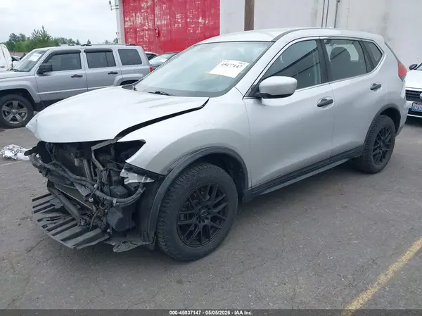 KNMAT2MV2HP510544 2017 NISSAN ROGUE - Image 2