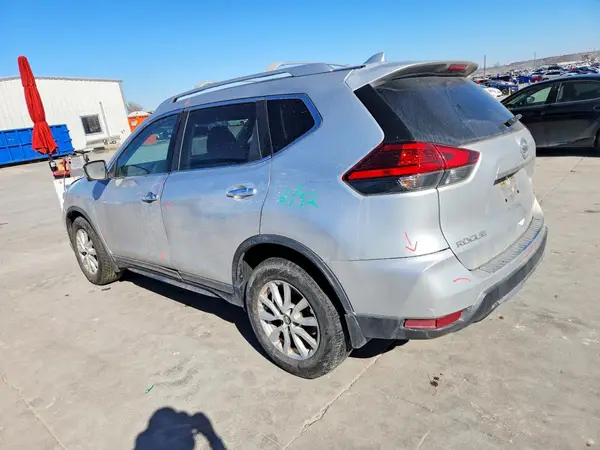 KNMAT2MV2HP514240 2017 NISSAN ROGUE - Image 2