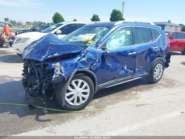 KNMAT2MV2HP522824 2017 NISSAN ROGUE - Image 2