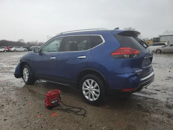 KNMAT2MV2HP525786 2017 NISSAN ROGUE - Image 2