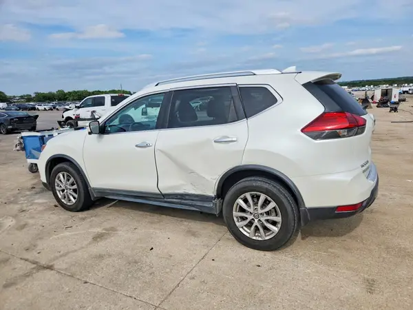 KNMAT2MV2HP528090 2017 NISSAN ROGUE - Image 2