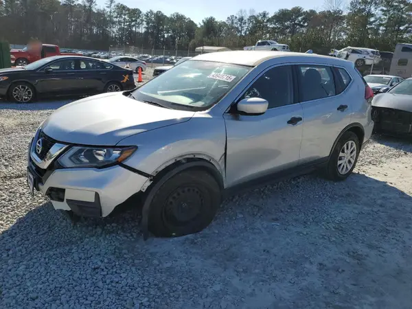 KNMAT2MV2HP529725 2017 NISSAN ROGUE - Image 1