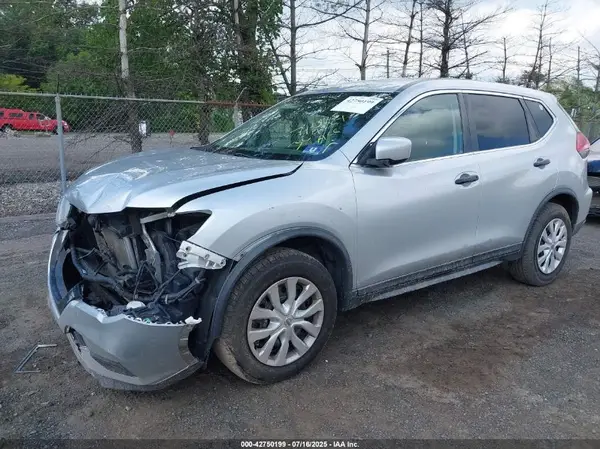 KNMAT2MV2HP534066 2017 NISSAN ROGUE - Image 2