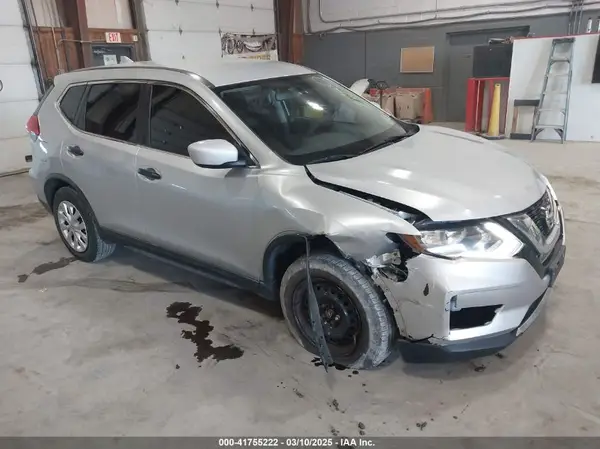 KNMAT2MV2HP534326 2017 NISSAN ROGUE - Image 1