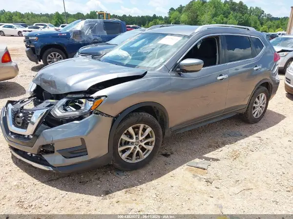 KNMAT2MV2HP543348 2017 NISSAN ROGUE - Image 2