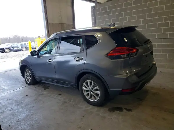 KNMAT2MV2HP544483 2017 NISSAN ROGUE - Image 2