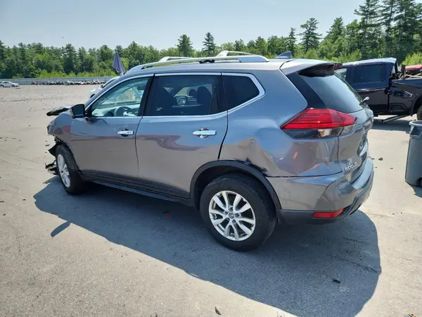 KNMAT2MV2HP548663 2017 NISSAN ROGUE - Image 2