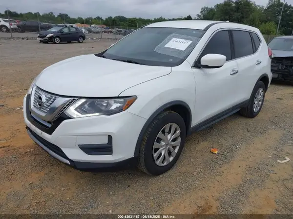 KNMAT2MV2HP548923 2017 NISSAN ROGUE - Image 2