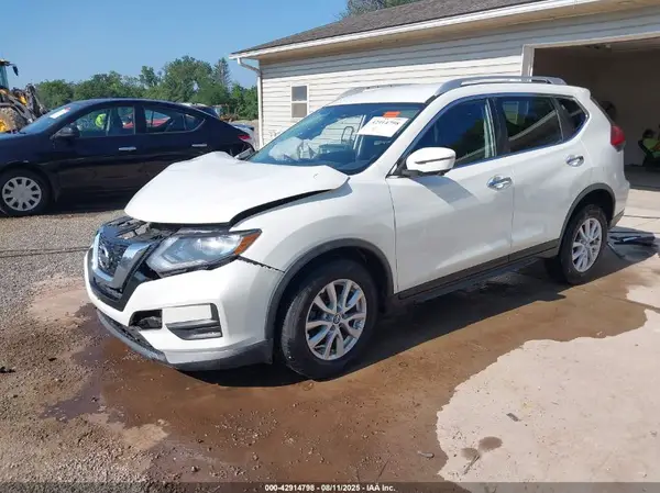 KNMAT2MV2HP549733 2017 NISSAN ROGUE - Image 2