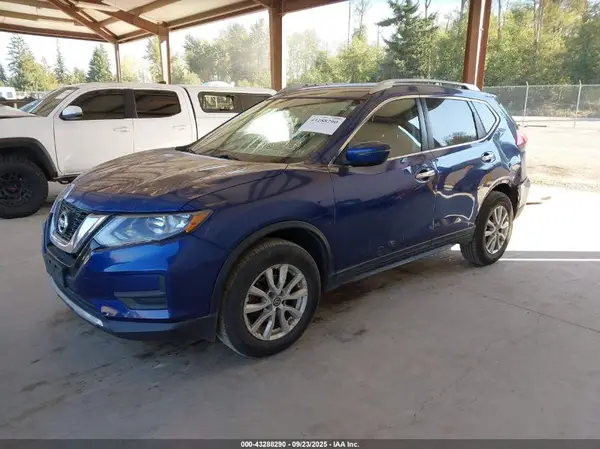 KNMAT2MV2HP554608 2017 NISSAN ROGUE - Image 2