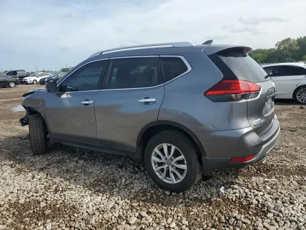 KNMAT2MV2HP572610 2017 NISSAN ROGUE - Image 2