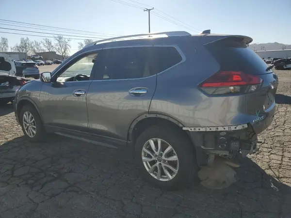 KNMAT2MV2HP576978 2017 NISSAN ROGUE - Image 2