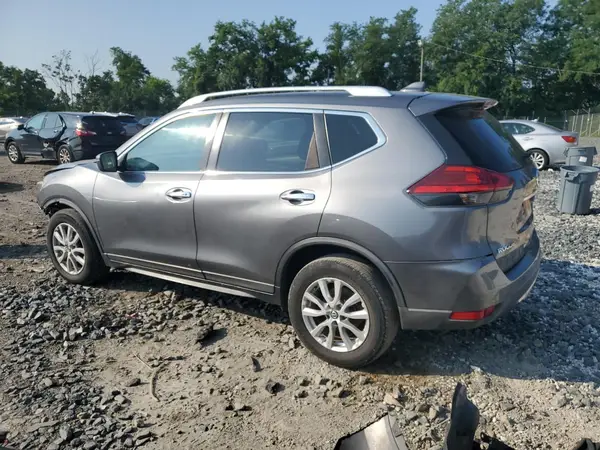 KNMAT2MV2HP577998 2017 NISSAN ROGUE - Image 2