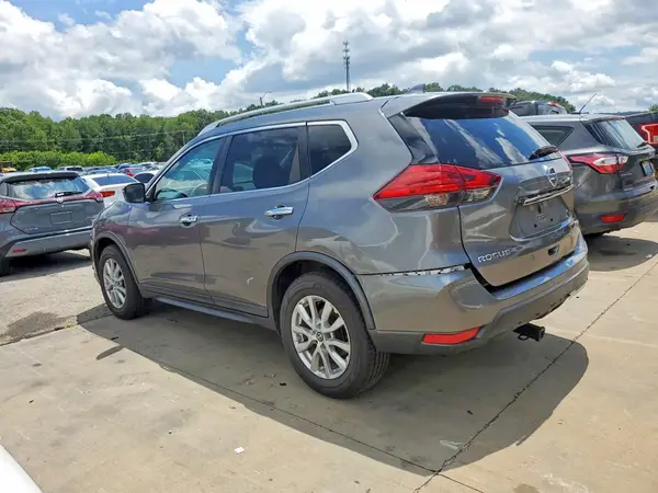 KNMAT2MV2HP578195 2017 NISSAN ROGUE - Image 2