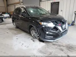 KNMAT2MV2HP581436 2017 NISSAN ROGUE
