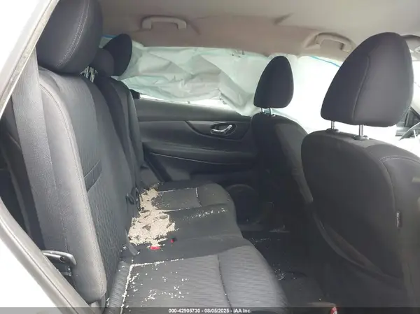 KNMAT2MV2HP590315 2017 NISSAN ROGUE - Image 8