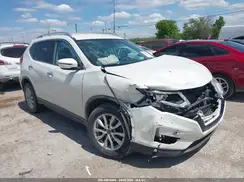 KNMAT2MV2HP592176 2017 NISSAN ROGUE