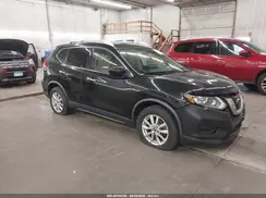 KNMAT2MV2HP592985 2017 NISSAN ROGUE