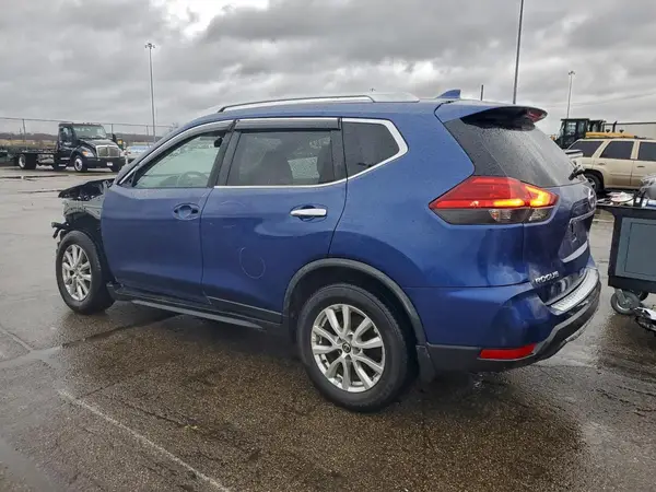 KNMAT2MV2HP593716 2017 NISSAN ROGUE - Image 2
