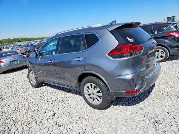 KNMAT2MV2HP599631 2017 NISSAN ROGUE - Image 2